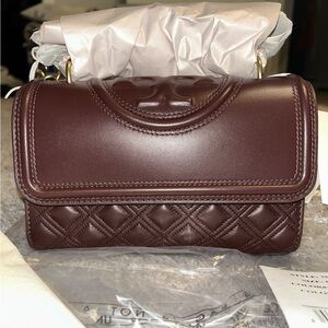 *****SOLD*******TORY BURCH SMALL FLEMING CONVERTIBLE SHOULDER BAG